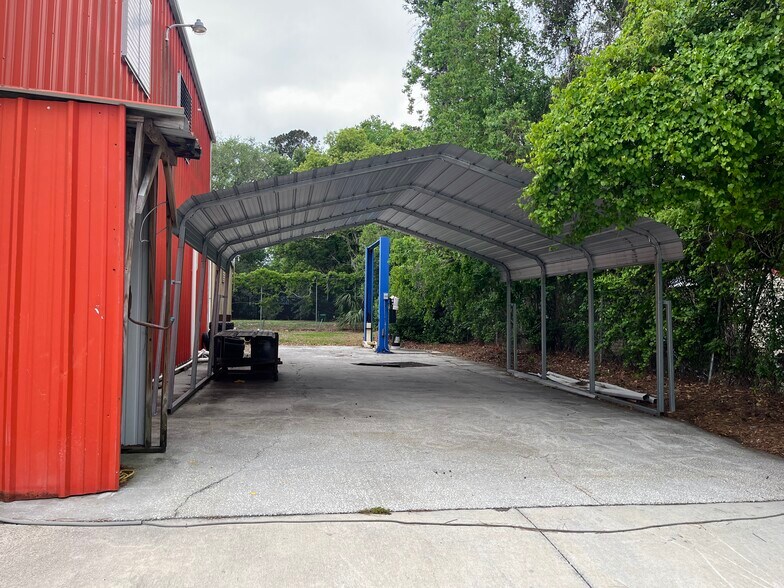 More Photos Of 5013 Park St, Jacksonville Auto Repair For Sale