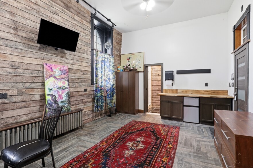 More Photos Of 193 Elk St, Buffalo Religious Facility For Sale