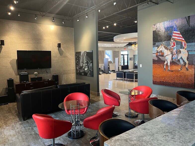 More Photos Of 925 111th St, Arlington Warehouse For Lease