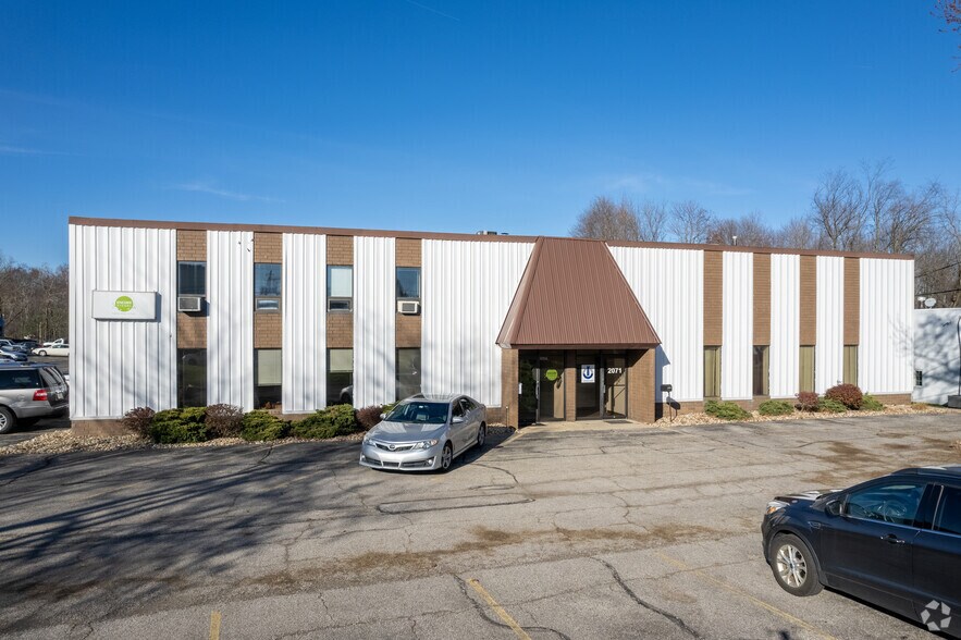 More Photos Of 2063-2071 Midway Dr, Twinsburg Warehouse For Lease