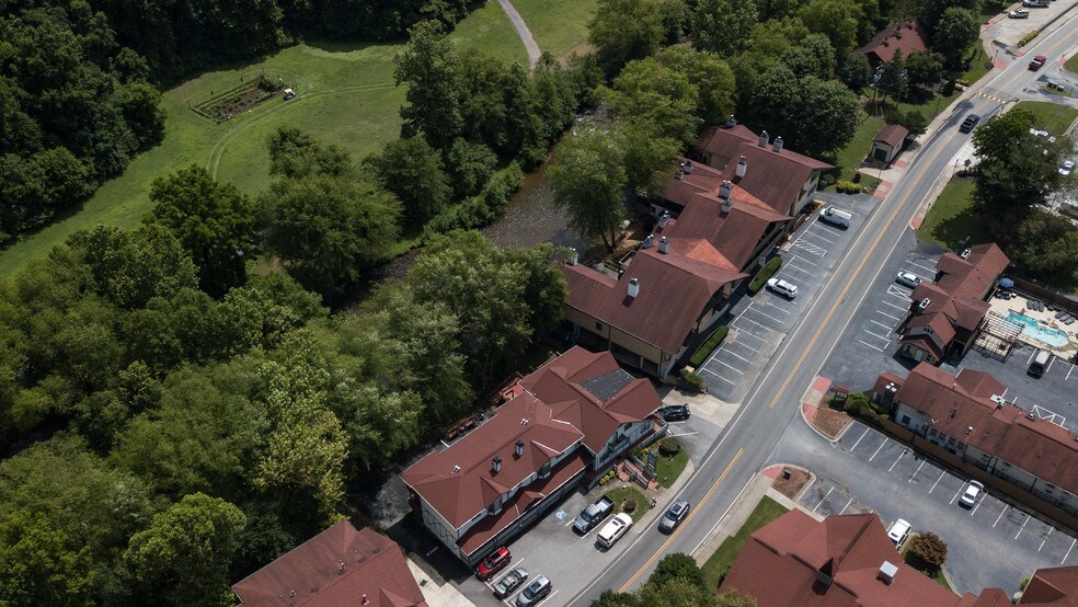 More Photos Of 892 Edelweiss Strasse, Helen Hotel For Sale