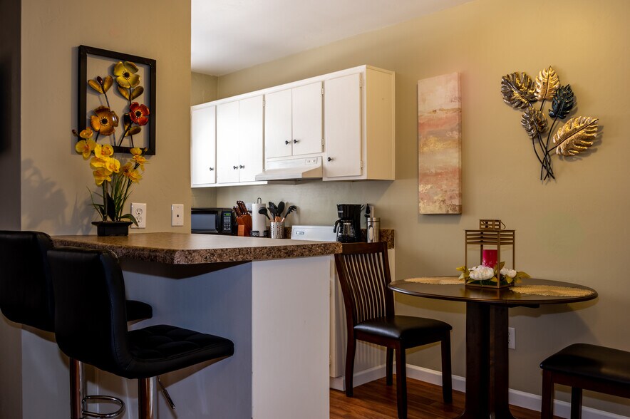 More Photos Of 4302 E Bellevue St, Tucson Apartments For Sale