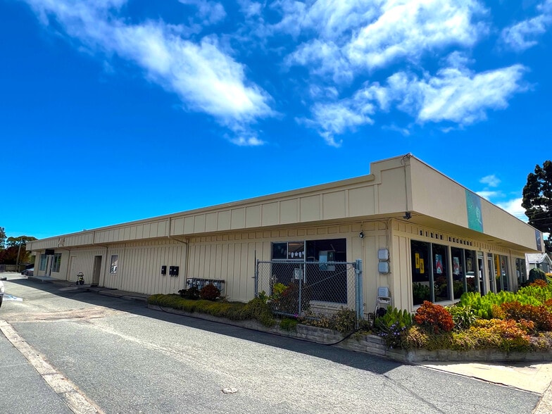 More Photos Of 527 Ramona Ave, Monterey Freestanding For Sale