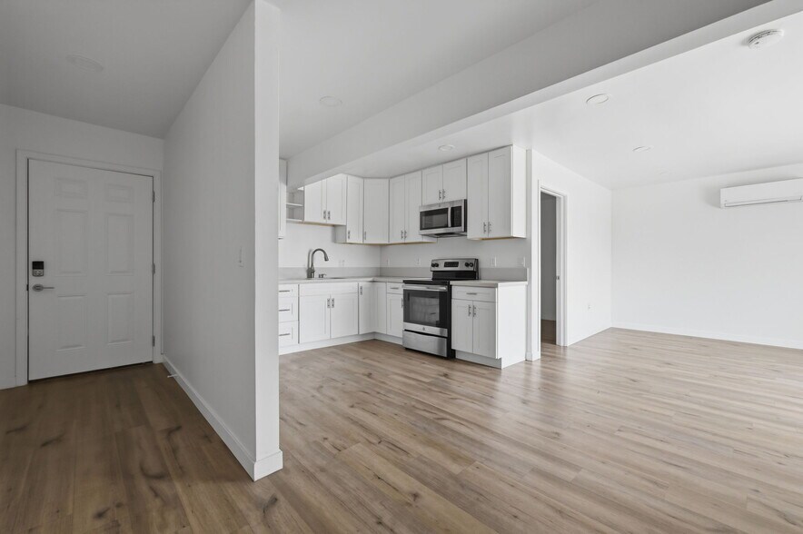 More Photos Of 2005 Highland Ave, National City Apartments For Sale