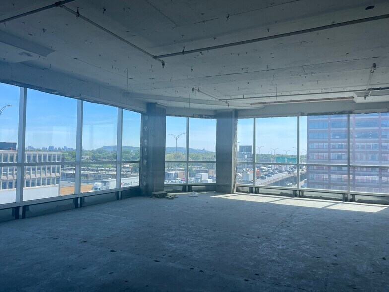 More Photos Of 3737 Boul Cremazie E, Montréal Office For Lease
