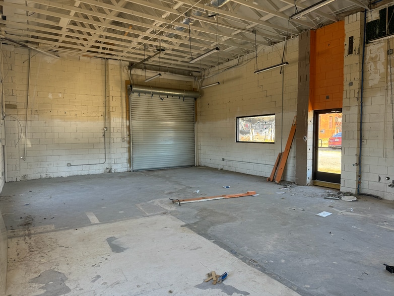 More Photos Of 1126 Memorial Dr SE, Atlanta General Retail For Sale