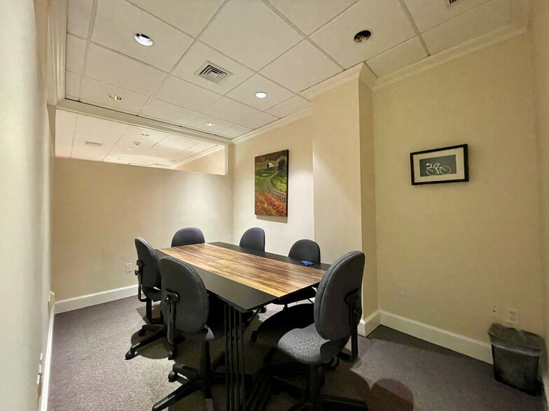 More Photos Of 90 Grove St, Ridgefield Medical For Sale