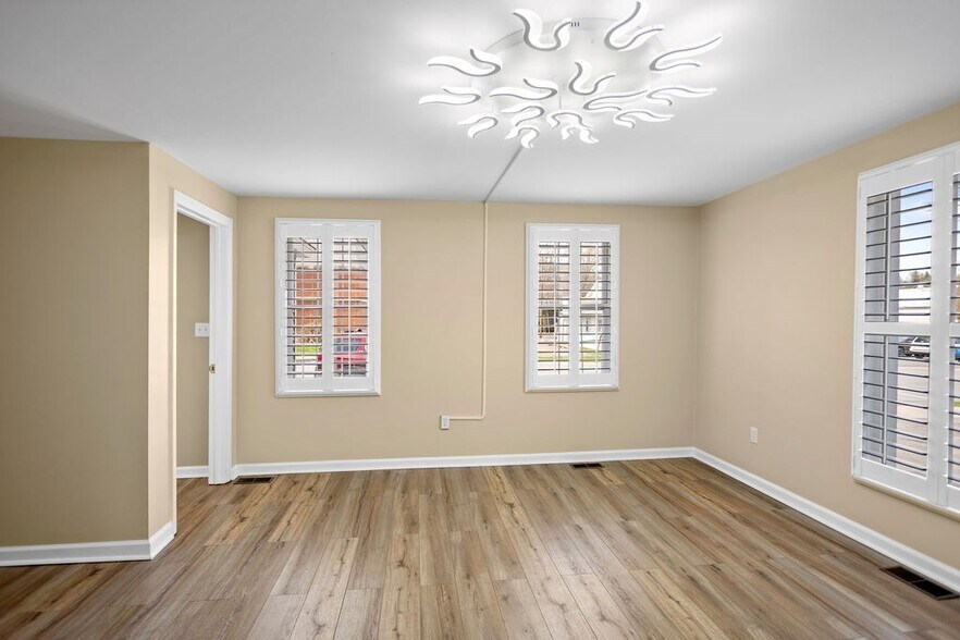 More Photos Of 16 Water St, Wellsboro Medical For Lease