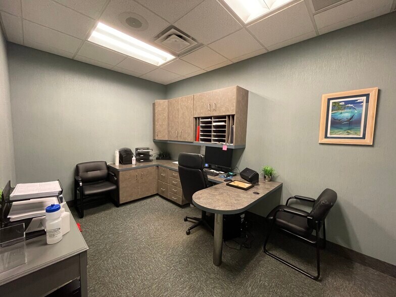 More Photos Of 10401 Sawmill Pky, Powell Medical For Lease