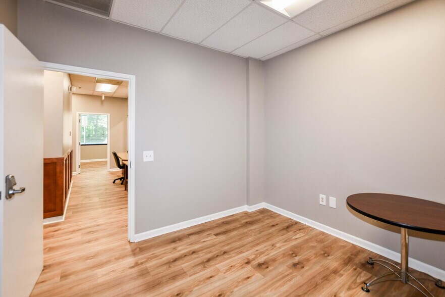 More Photos Of 12150 Annapolis Rd, Glenn Dale Medical For Lease