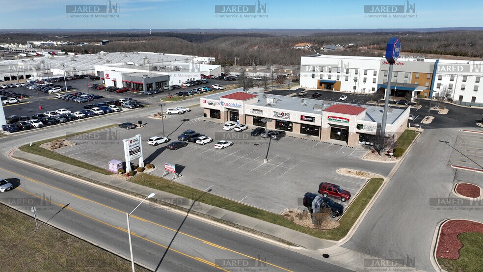 More Photos Of 151 Saint Robert Blvd, Saint Robert Storefront For Lease