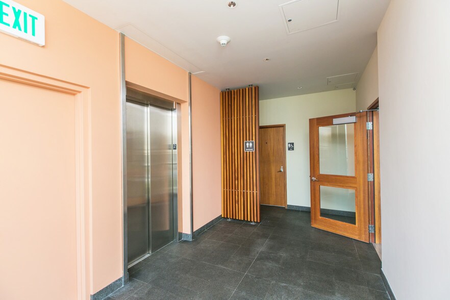 More Photos Of 1314 S king St, Honolulu Medical For Sale