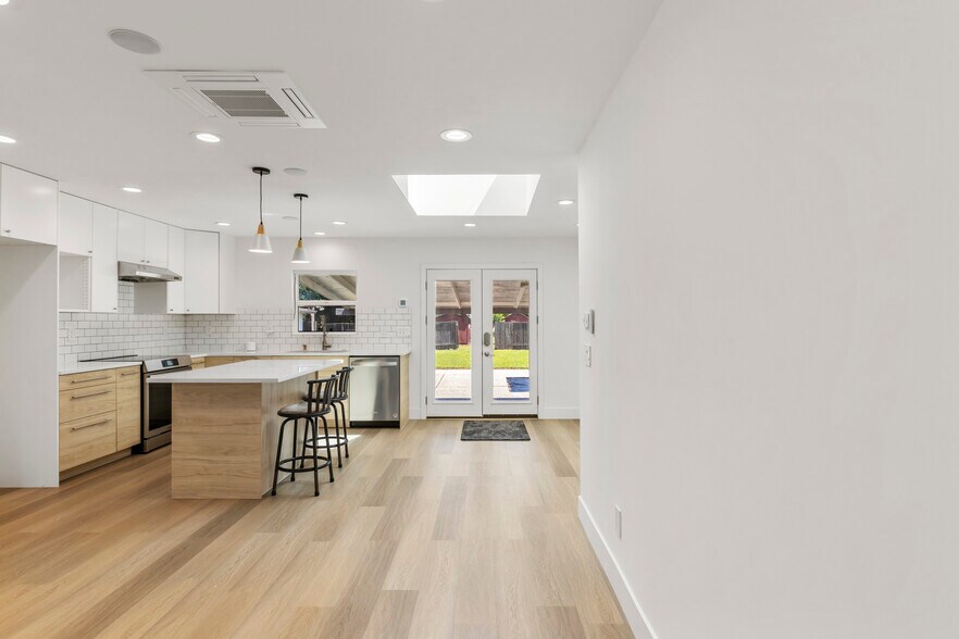 More Photos Of 9930 Calvine Rd, Sacramento Apartments For Sale