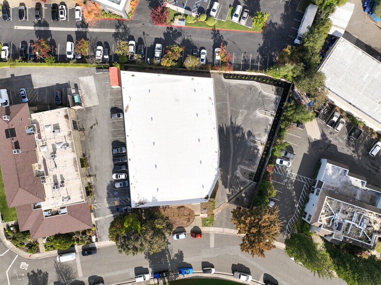 More Photos Of 106 Galli Dr, Novato Service For Sale