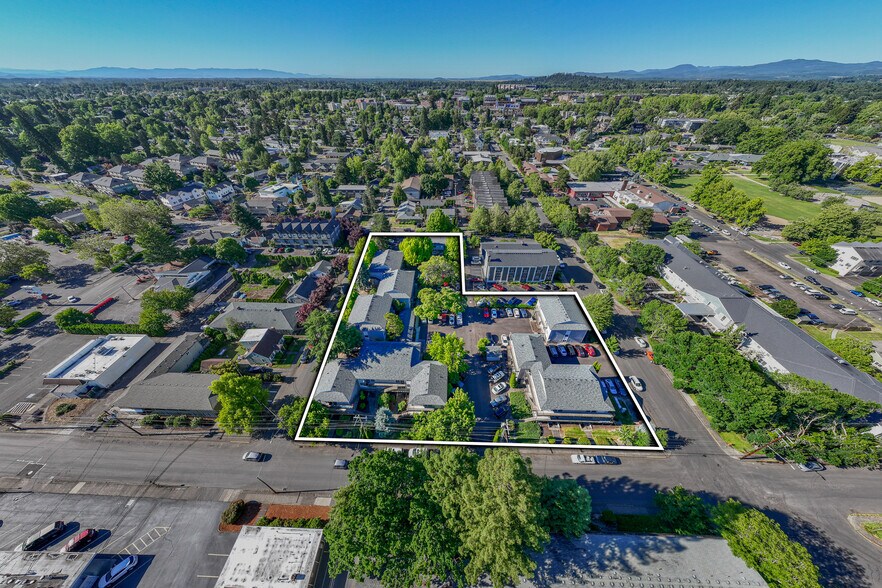 More Photos Of 760 NW 21st St, Corvallis Apartments For Sale