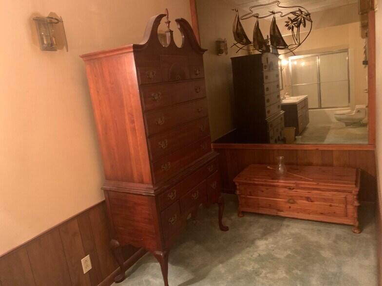 More Photos Of 47 N Main St, Honeoye Falls Flex For Sale