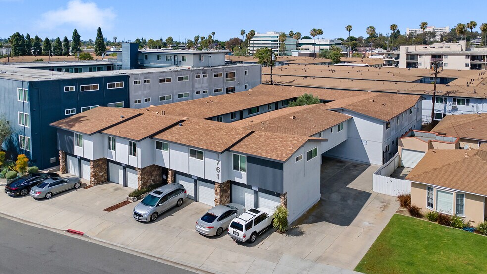 More Photos Of , Long Beach Multifamily For Sale