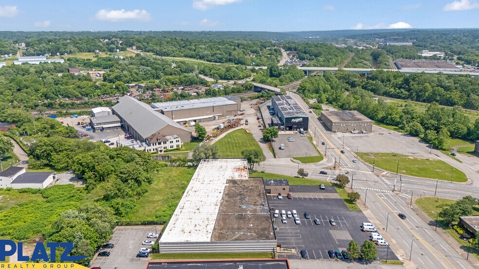 More Photos Of 360 E Federal St, Youngstown Manufacturing For Lease