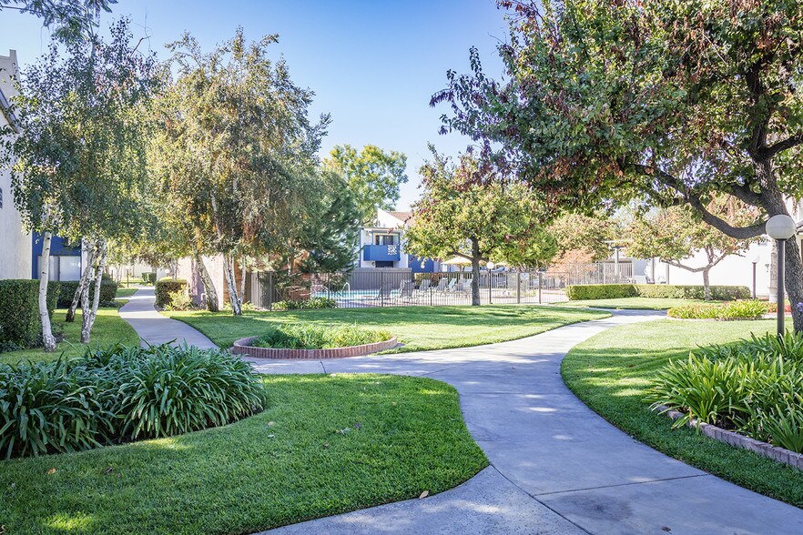 More Photos Of 516 S Indian Hill Blvd, Claremont Apartments For Sale