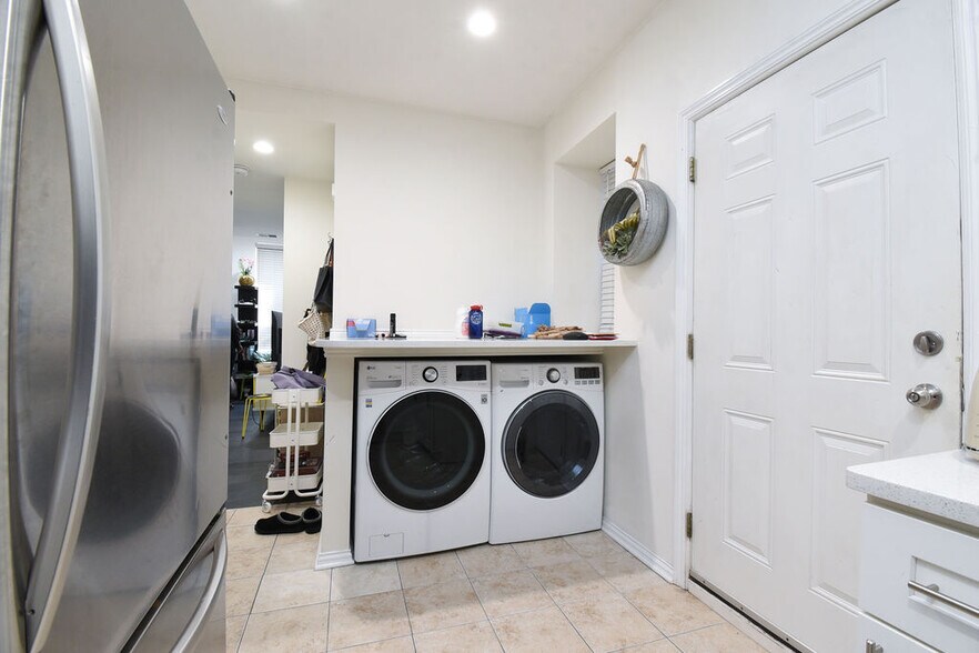 More Photos Of 1828 S Peoria St, Chicago Multifamily For Sale