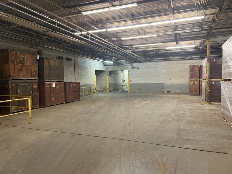 More Photos Of 304 Linwood Rd, Kings Mountain Warehouse For Sale