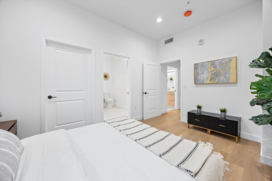 More Photos Of 13857 Leffingwell Rd, Whittier Apartments For Sale