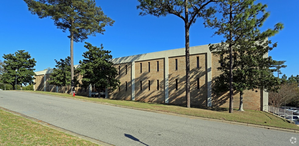 More Photos Of 2711 Middleburg Dr, Columbia Medical For Lease