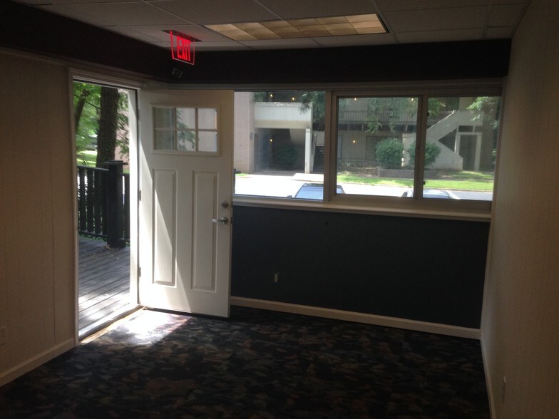 More Photos Of 3700 Longview Dr, Chamblee Loft Creative Space For Sale