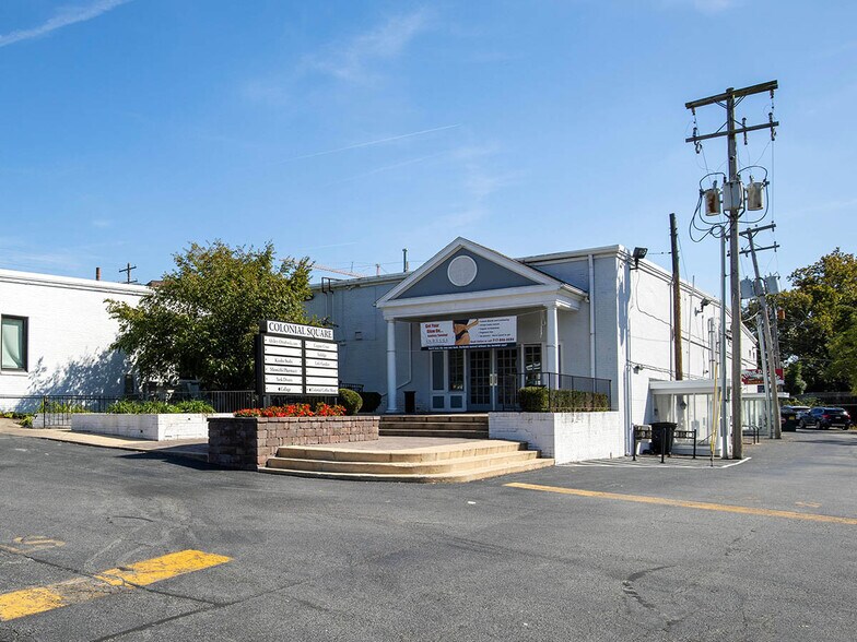 More Photos Of 928-976 S George St, York Unknown For Lease