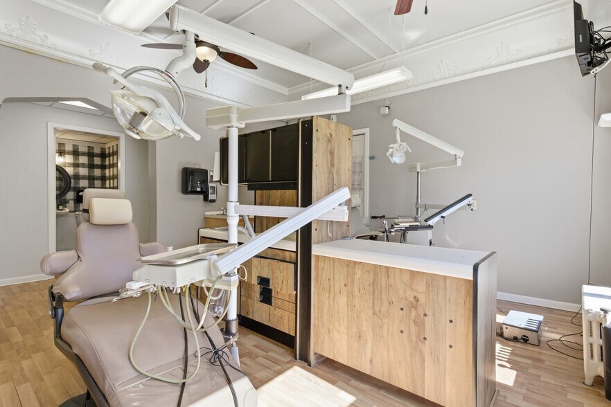 More Photos Of 1910 Virginia Ave, Connersville Healthcare For Sale