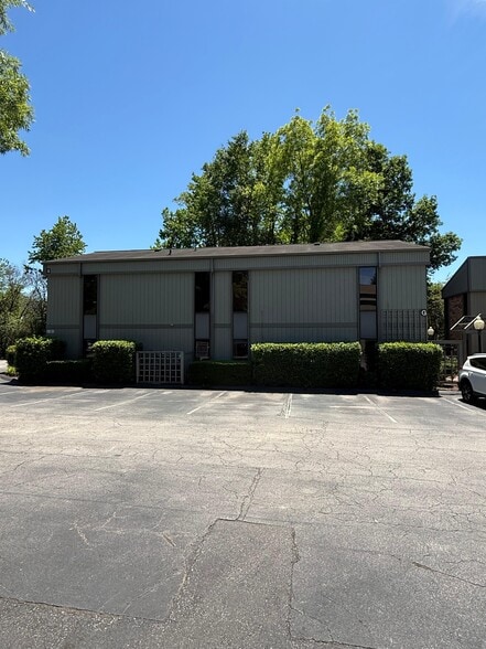 More Photos Of 1100 Logger Ct, Raleigh Office For Sale