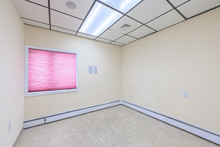 More Photos Of 2406 New Rd, Northfield Office For Sale