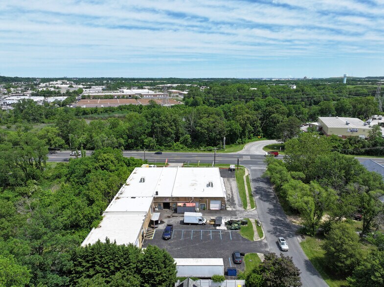More Photos Of 7150 Furnace Branch Rd, Glen Burnie Flex For Sale