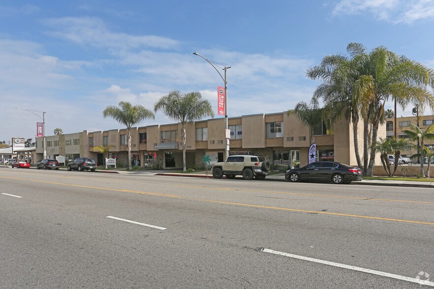 More Photos Of 3520 Long Beach Blvd, Long Beach Office For Sale