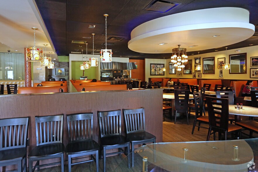 More Photos Of 1424-1450 N Federal Hwy, Boca Raton Restaurant For Sale