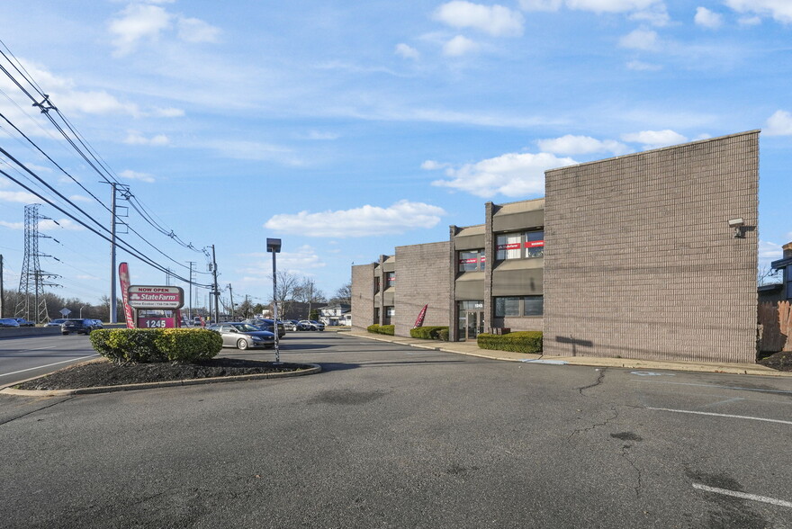 Primary Photo Of 1245 US 1, Edison Medical For Lease