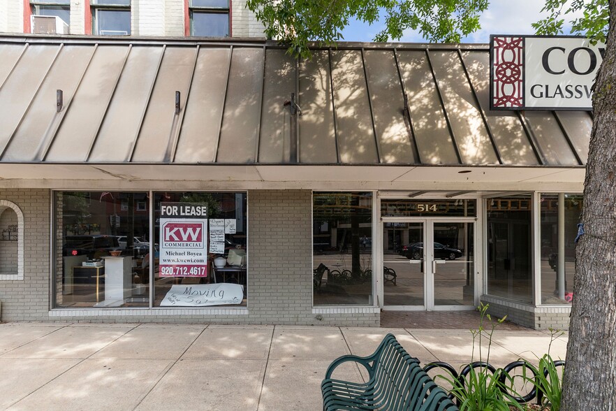 Primary Photo Of 516 W College Ave, Appleton Storefront Retail Office For Lease