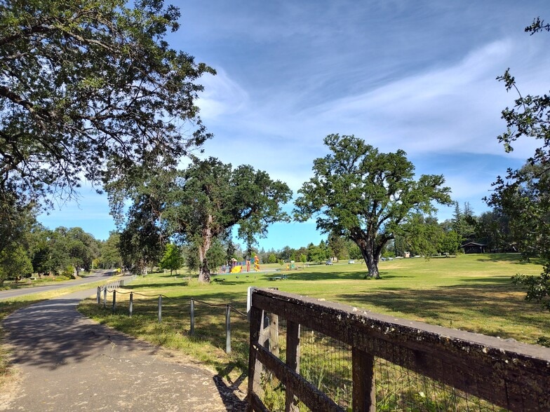 More Photos Of 18093 Lasso Loop, Penn Valley Apartments For Sale
