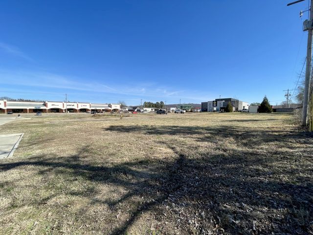 More Photos Of Lot 2-B East Parkway Dr, Russellville Land For Sale