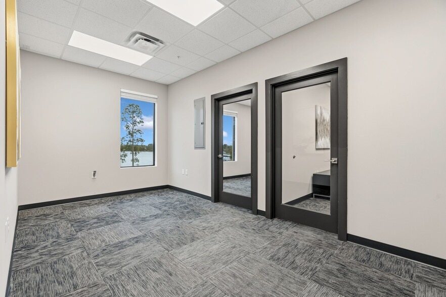 More Photos Of 131 S Country Club Rd, Lake Mary Office For Sale