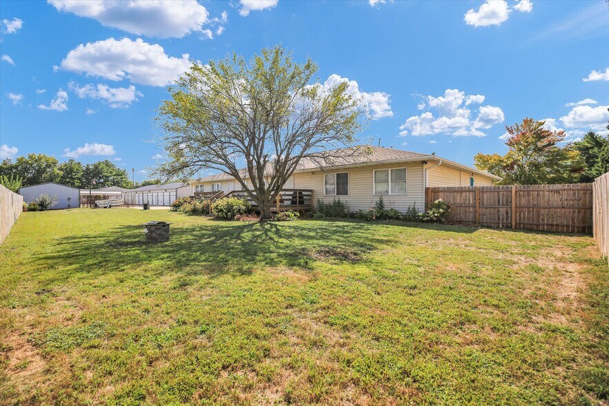 More Photos Of 808 N 3rd St, Saint Joseph Apartments For Sale