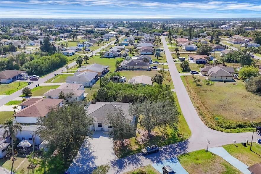 More Photos Of 12113 Capilla Ln, North Port Apartments For Sale