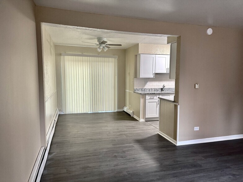 More Photos Of 310 Duane St, Glen Ellyn Apartments For Sale