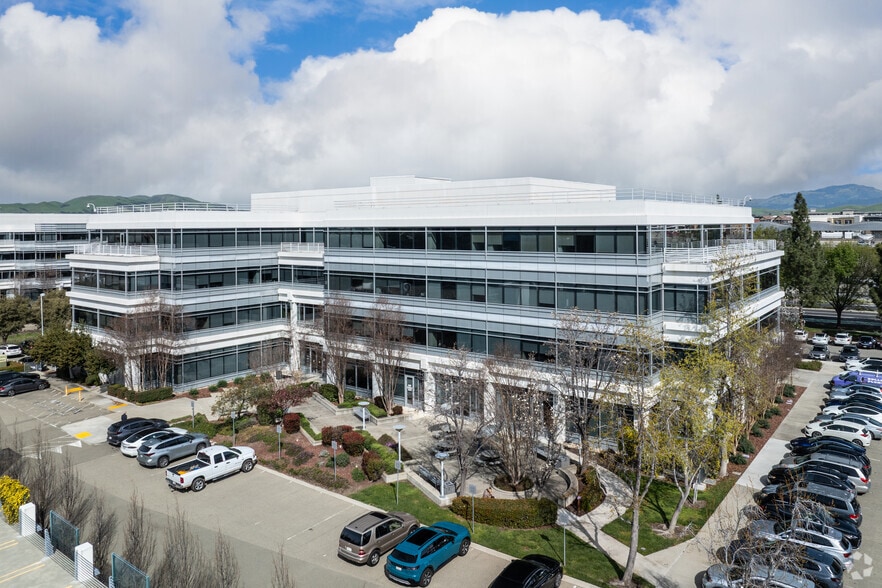 More Photos Of 5860 Owens Dr, Pleasanton Medical For Lease