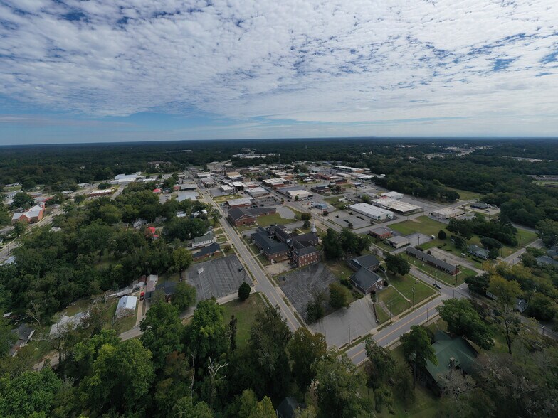 More Photos Of 426 W Church St, Swainsboro Hospitality For Sale