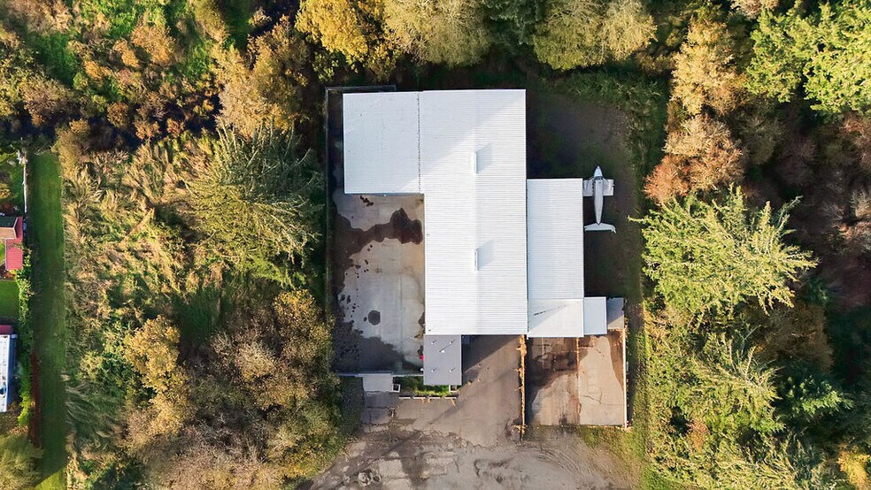 More Photos Of 1425 SE 9th St, Warrenton Warehouse For Sale