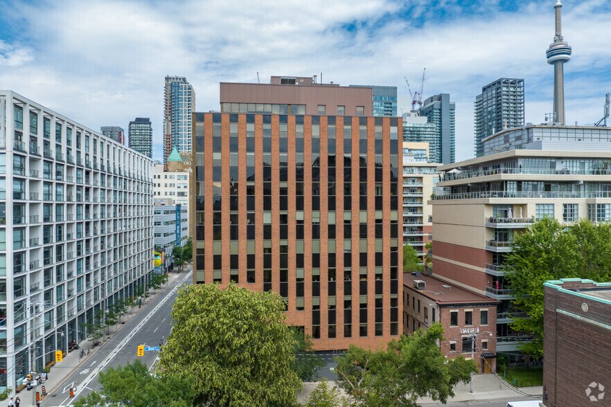More Photos Of 425 Adelaide St W, Toronto Office For Sale