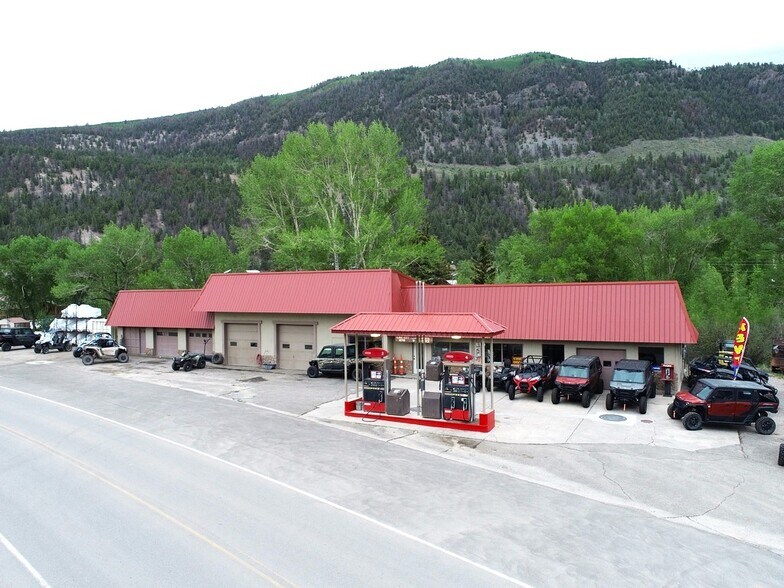 More Photos Of 809 N State Highway 149, Lake City Convenience Store For Sale