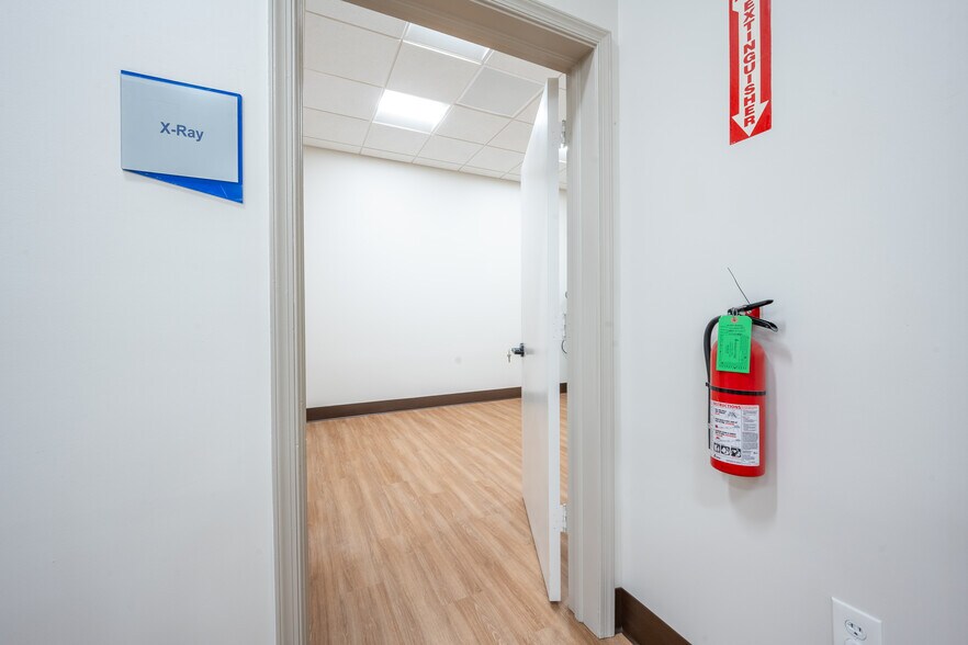 More Photos Of 3795 Boynton Beach Blvd, Boynton Beach Medical For Lease