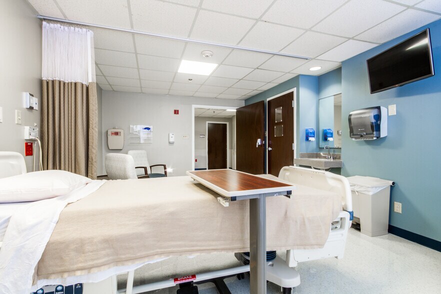 More Photos Of 5314 Dashwood Dr, Houston Hospital For Lease